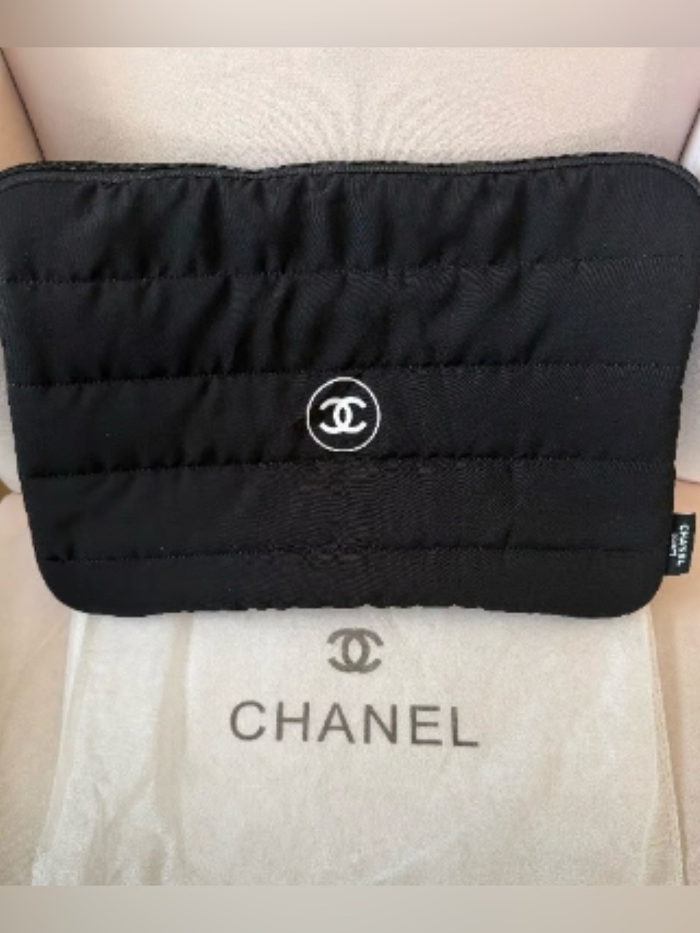 CHANEL Zippered Laptop Case in Black NWT GWP